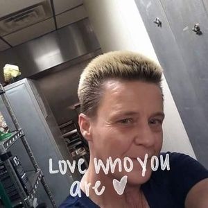 Meet your Posher, Peggy